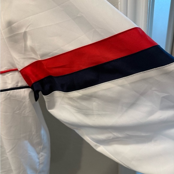 Fila Vintage Style Woman’s White Windbreaker Jacket with Stripe Sleeve size XL - Picture 4 of 10